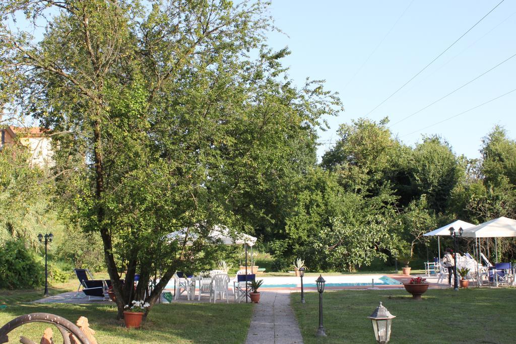 Tenuta Il Ponte Ponte a Moriano Luaran gambar